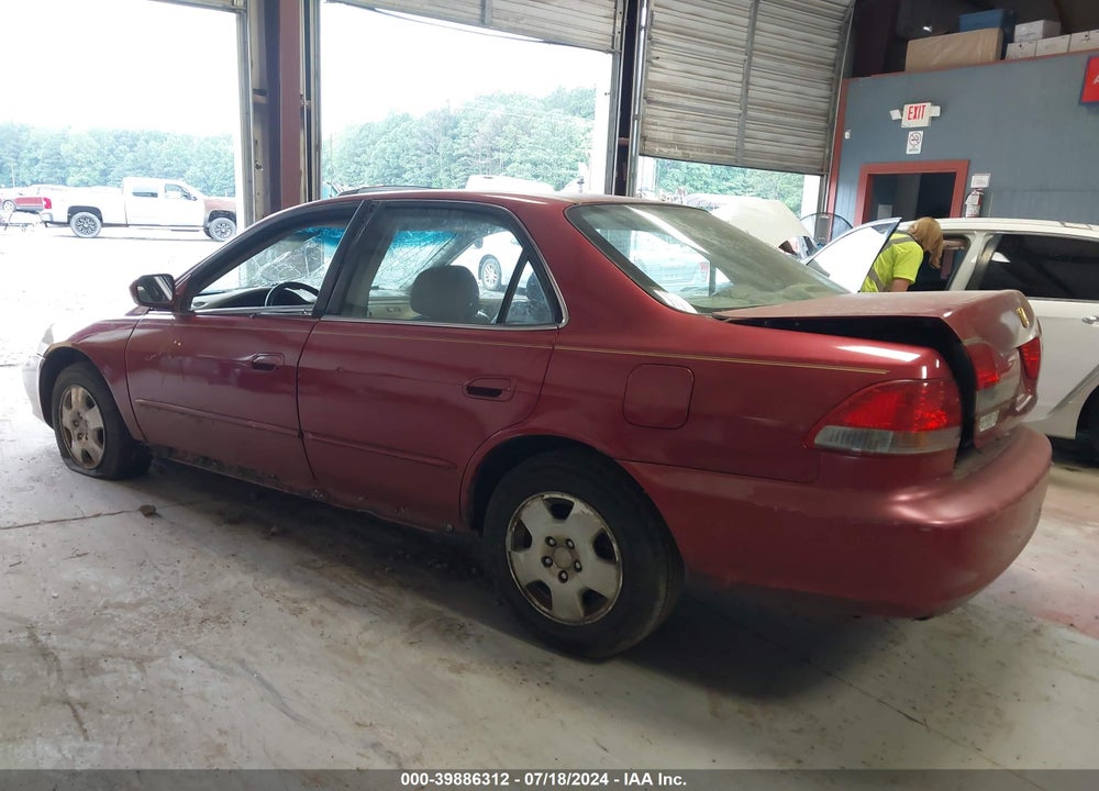2002 HONDA ACCORD 3.0 EX VIN: 1HGCG16542A038217