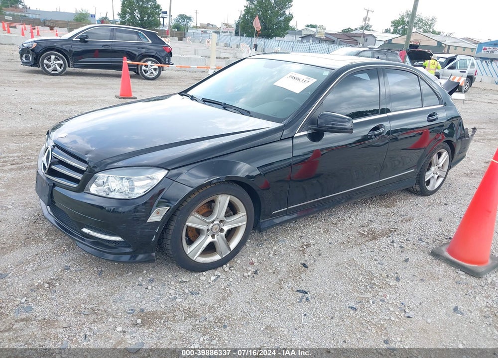 2011 MERCEDES-BENZ C 300 LUXURY 4MATIC/SPORT 4MATIC VIN: WDDGF8BB6BR140875
