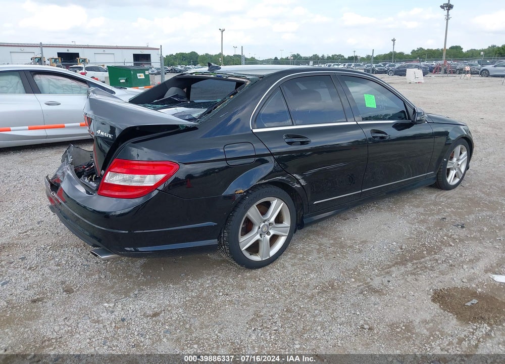 2011 MERCEDES-BENZ C 300 LUXURY 4MATIC/SPORT 4MATIC VIN: WDDGF8BB6BR140875
