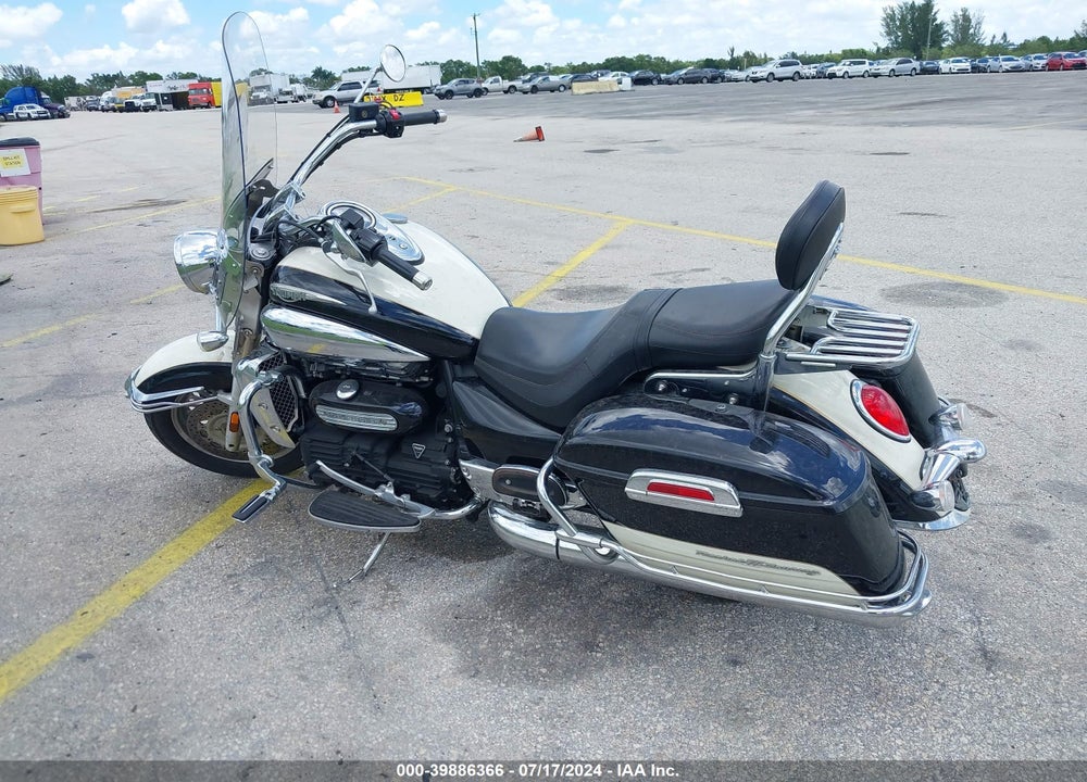 2008 TRIUMPH MOTORCYCLE ROCKET III TOURING VIN: SMTC05LR78J347322