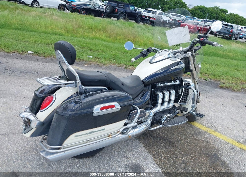 2008 TRIUMPH MOTORCYCLE ROCKET III TOURING VIN: SMTC05LR78J347322
