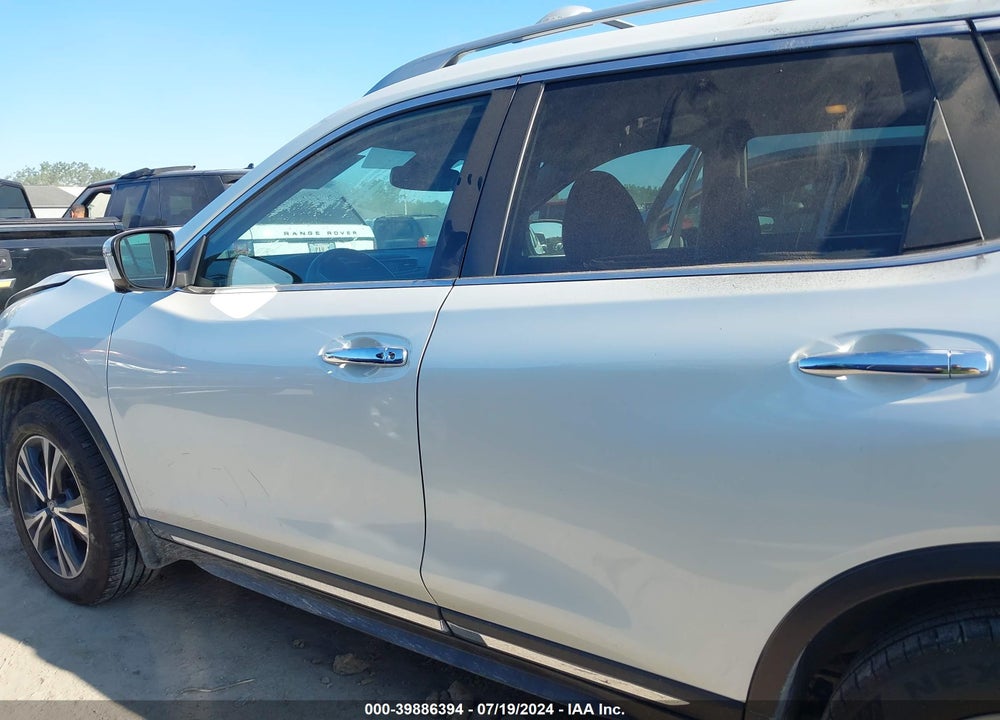 2017 NISSAN ROGUE SL VIN: 5N1AT2MV9HC760334