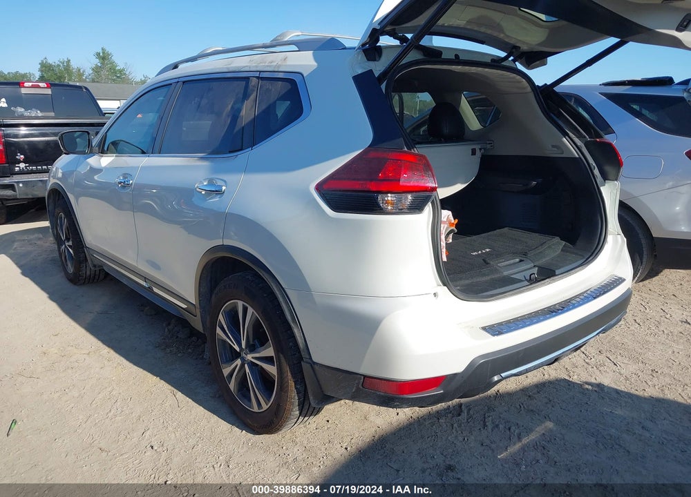 2017 NISSAN ROGUE SL VIN: 5N1AT2MV9HC760334