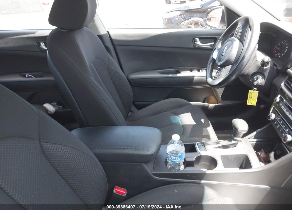 2018 KIA OPTIMA LX TURBO VIN: 5XXGT4L10JG190903