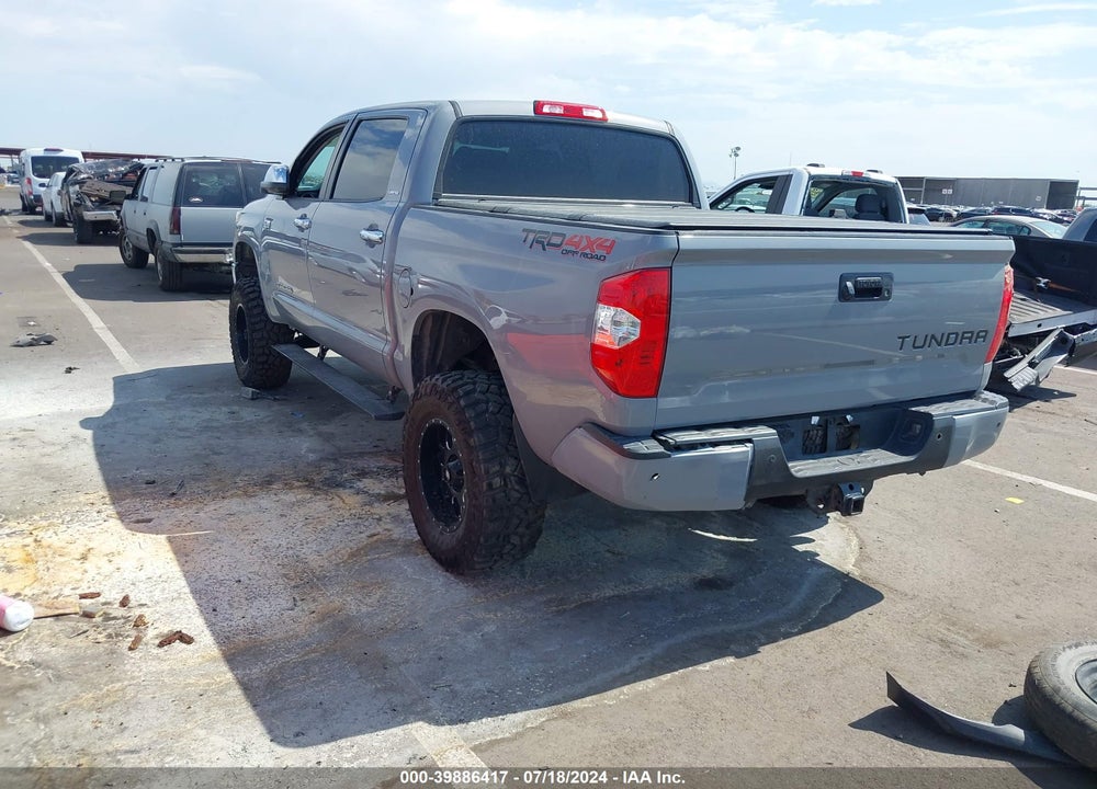 2018 TOYOTA TUNDRA LIMITED 5.7L V8 VIN: 5TFHY5F12JX726976