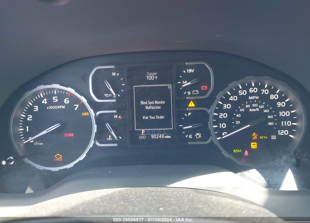 2018 TOYOTA TUNDRA LIMITED 5.7L V8 VIN: 5TFHY5F12JX726976