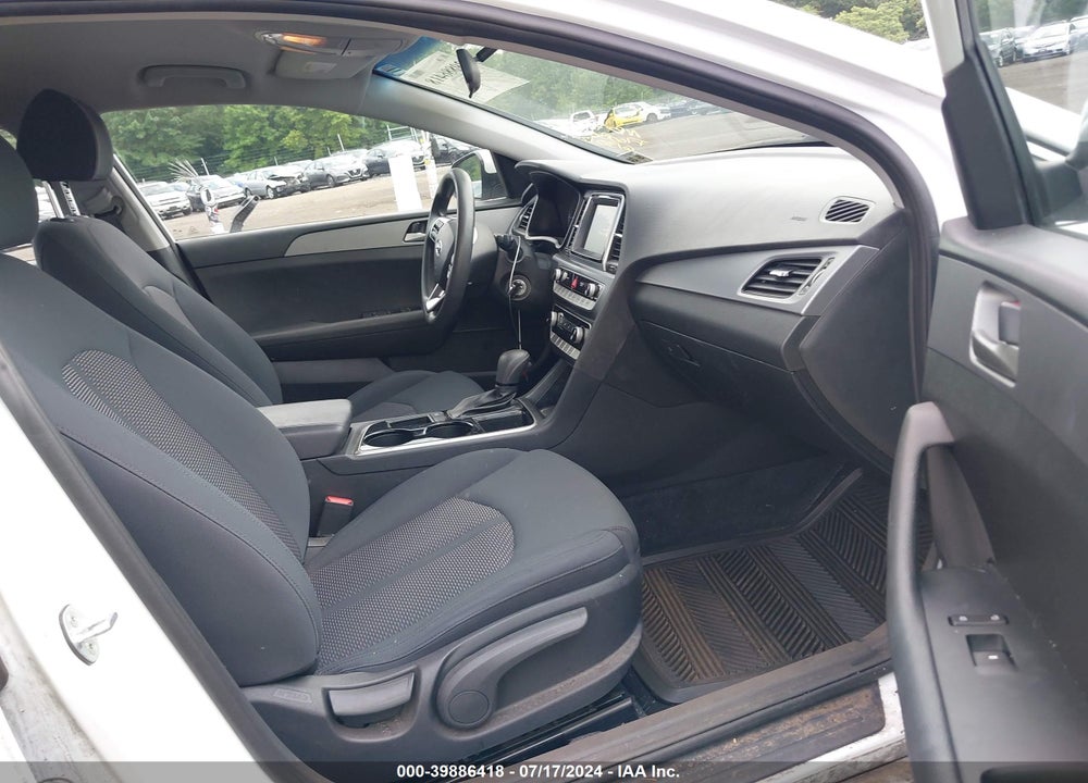 2019 HYUNDAI SONATA SE VIN: 5NPE24AF2KH737183