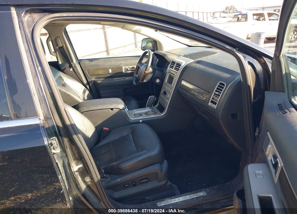 2007 LINCOLN MKX VIN: 2LMDU88C17BJ29084