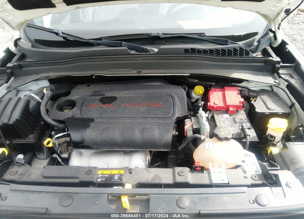 2019 JEEP RENEGADE LATITUDE FWD VIN: ZACNJABB3KPK08858