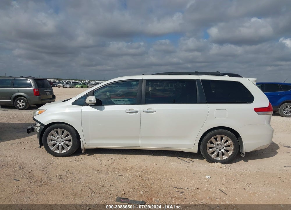 2013 TOYOTA SIENNA LIMITED V6 7 PASSENGER VIN: 5TDYK3DC9DS305941