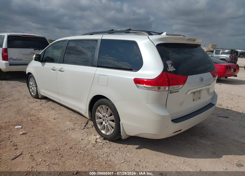2013 TOYOTA SIENNA LIMITED V6 7 PASSENGER VIN: 5TDYK3DC9DS305941