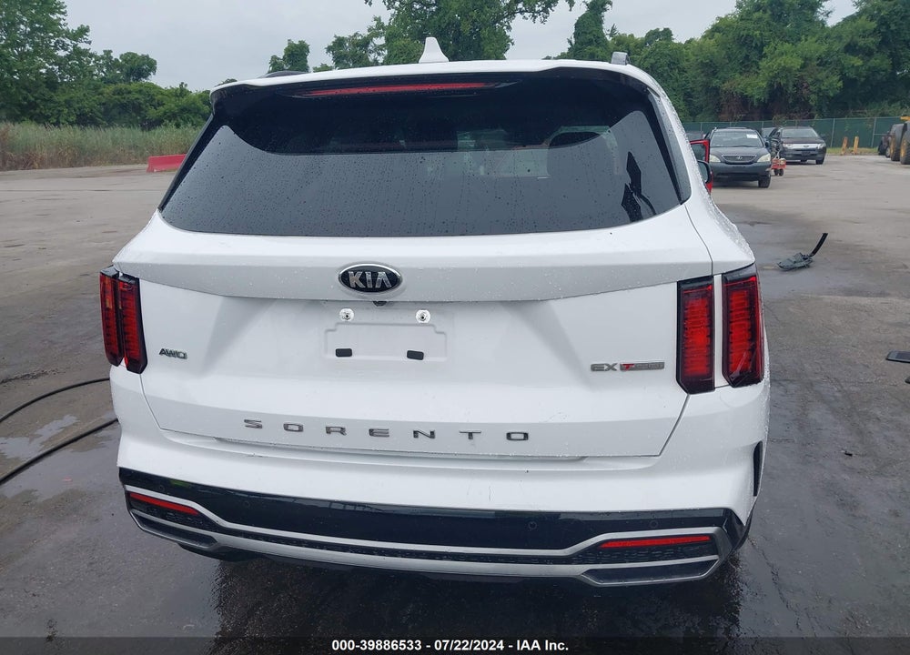 2021 KIA SORENTO EX VIN: 5XYRHDLF2MG059350