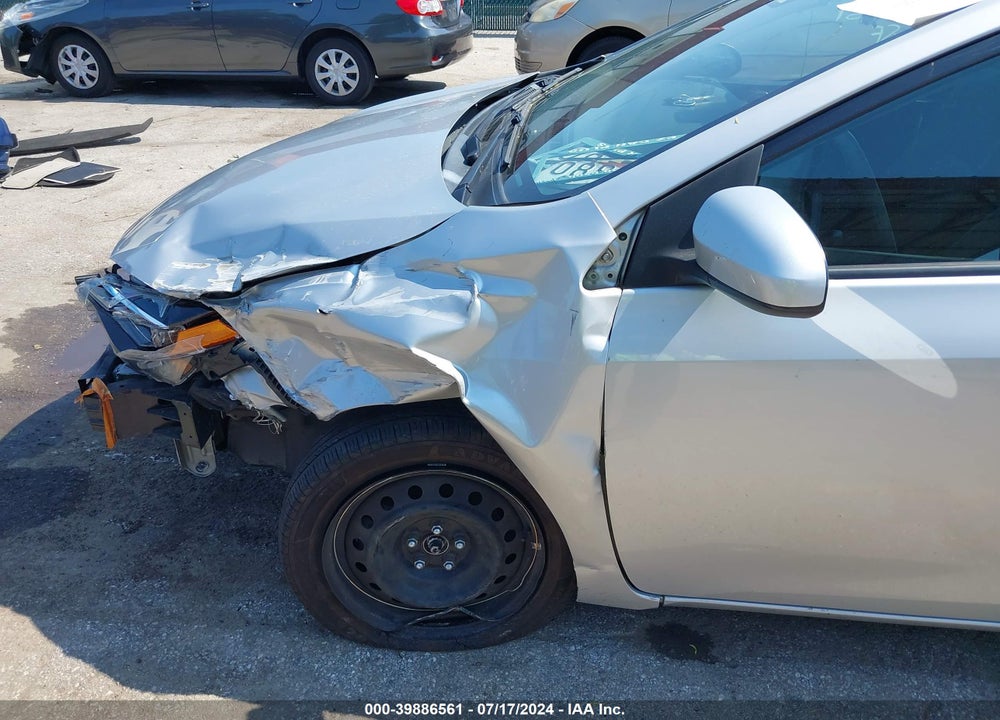 2019 TOYOTA COROLLA LE VIN: 5YFBURHE9KP897801