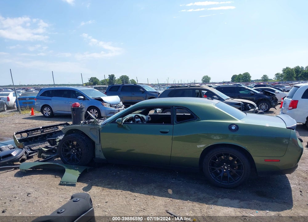 2018 DODGE CHALLENGER 392 HEMI SCAT PACK SHAKER VIN: 2C3CDZFJ6JH175327