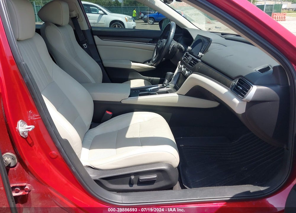 2018 HONDA ACCORD TOURING VIN: 1HGCV1F97JA013979