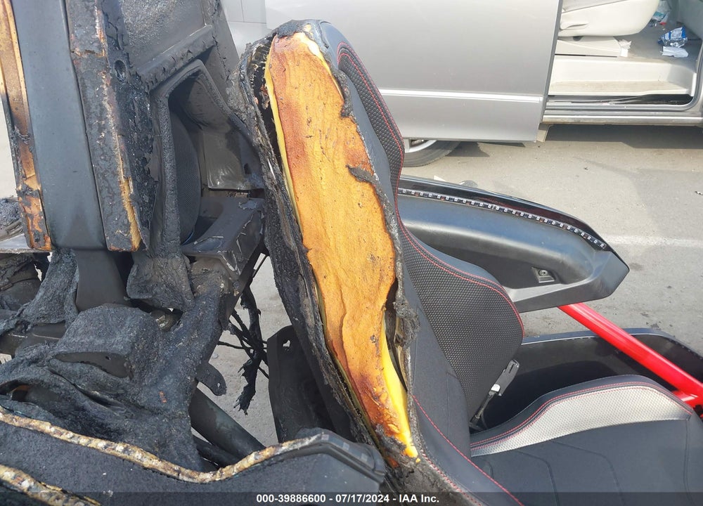 2020 POLARIS SLINGSHOT R VIN: 57XAARHB5L8140084