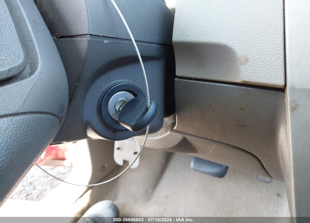 2010 FORD FOCUS SE VIN: 1FAHP3FN5AW246047