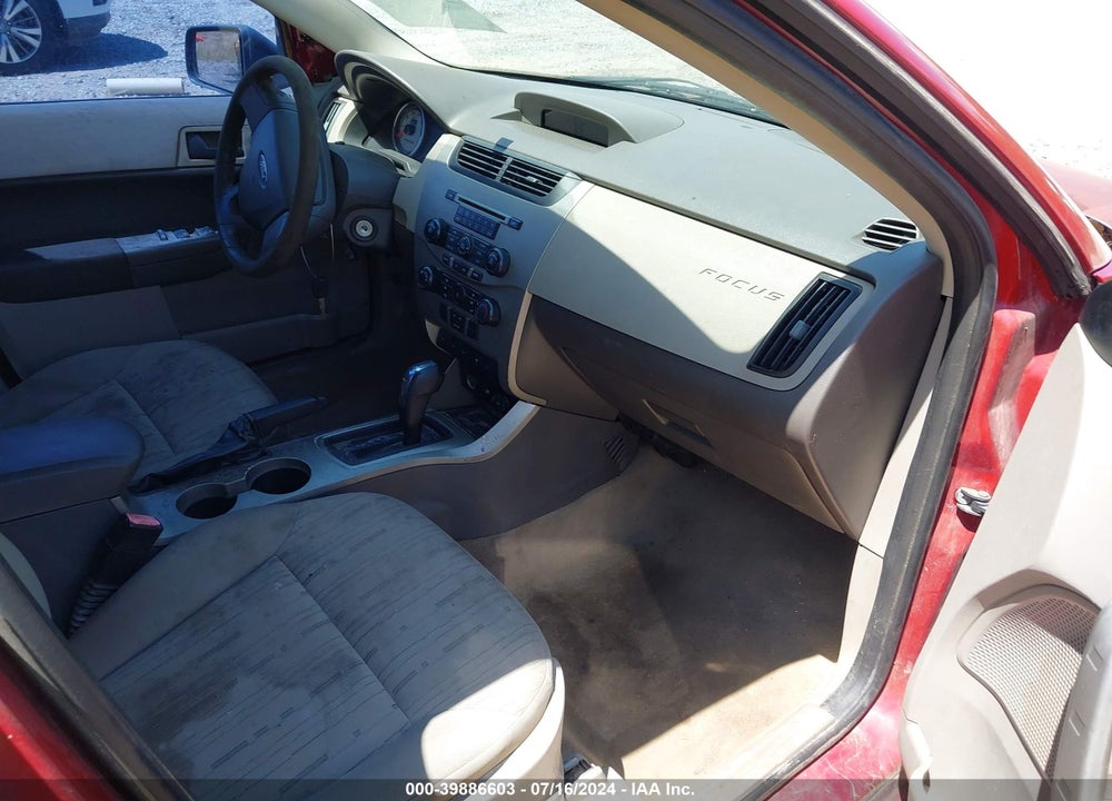 2010 FORD FOCUS SE VIN: 1FAHP3FN5AW246047