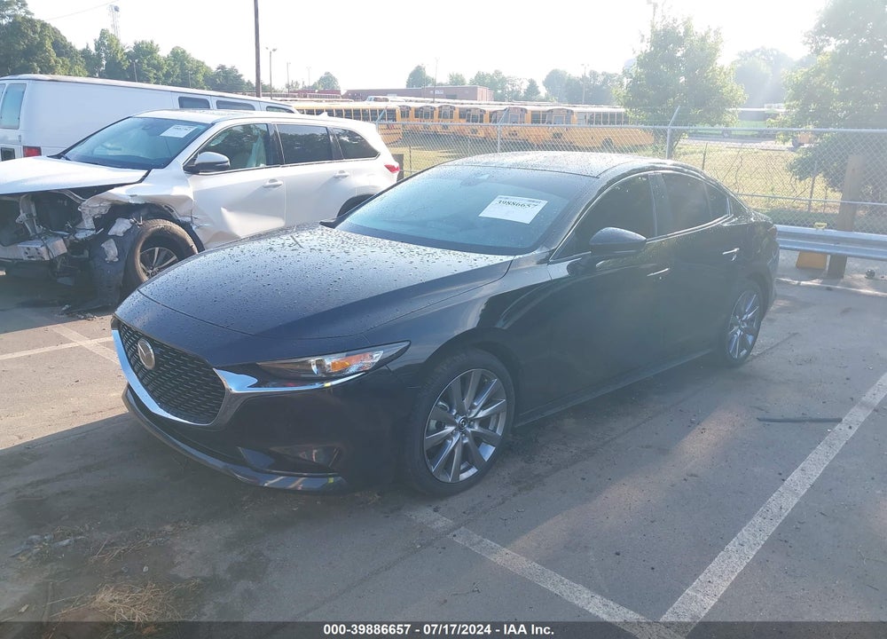 2019 MAZDA 3 PREFERRED PACKAGE VIN: JM1BPADLXK1120304