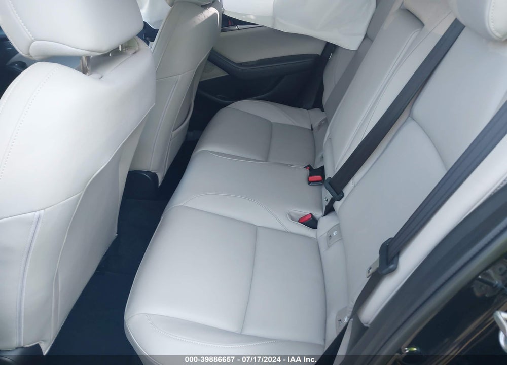 2019 MAZDA 3 PREFERRED PACKAGE VIN: JM1BPADLXK1120304