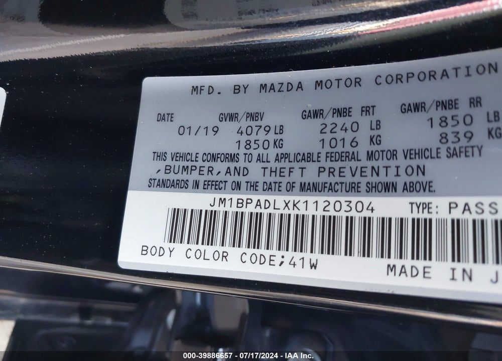 2019 MAZDA 3 PREFERRED PACKAGE VIN: JM1BPADLXK1120304