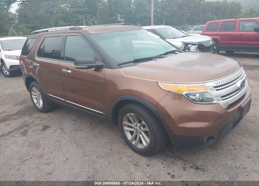 2011 FORD EXPLORER XLT VIN: 1FMHK8D86BGA74492