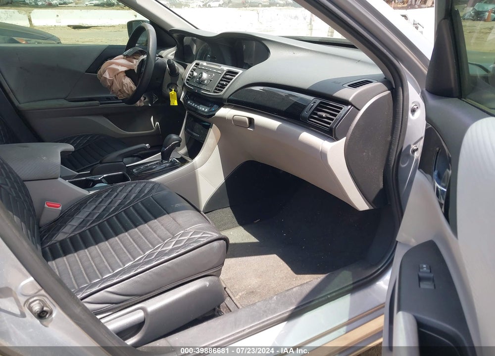 2017 HONDA ACCORD LX VIN: 1HGCR2F33HA272887