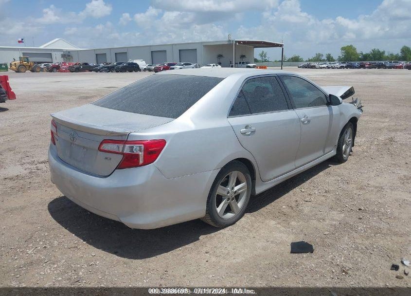 2013 TOYOTA CAMRY SE VIN: 4T1BF1FK2DU677924