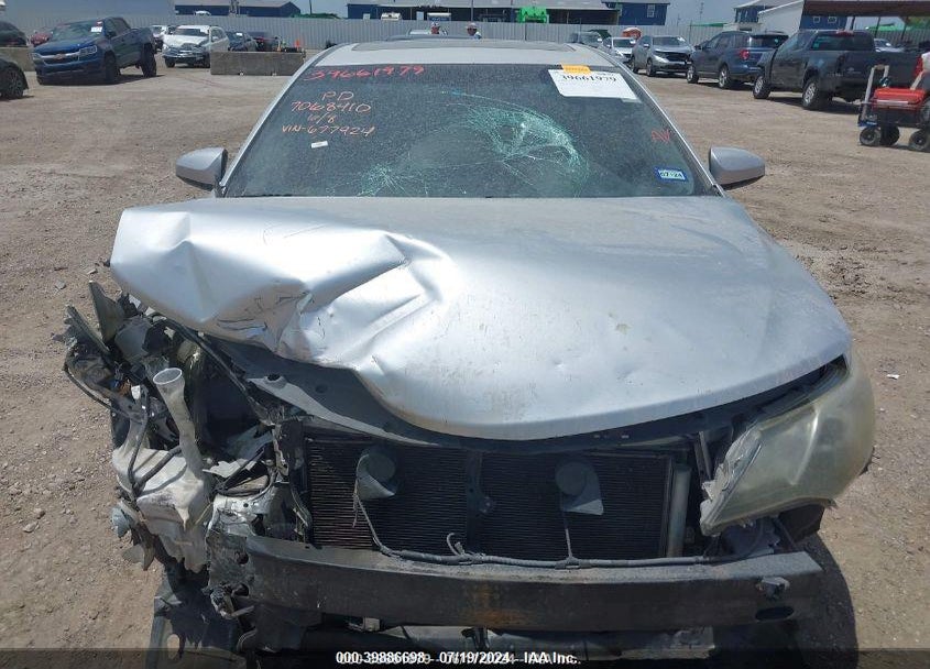 2013 TOYOTA CAMRY SE VIN: 4T1BF1FK2DU677924