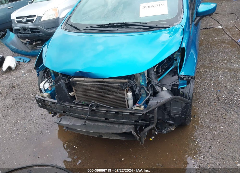 2016 NISSAN VERSA NOTE SL VIN: 3N1CE2CPXGL395548