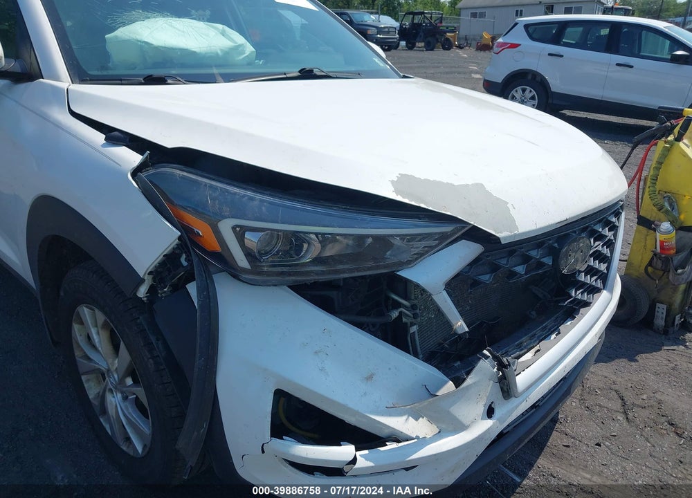 2020 HYUNDAI TUCSON SE VIN: KM8J2CA47LU152237