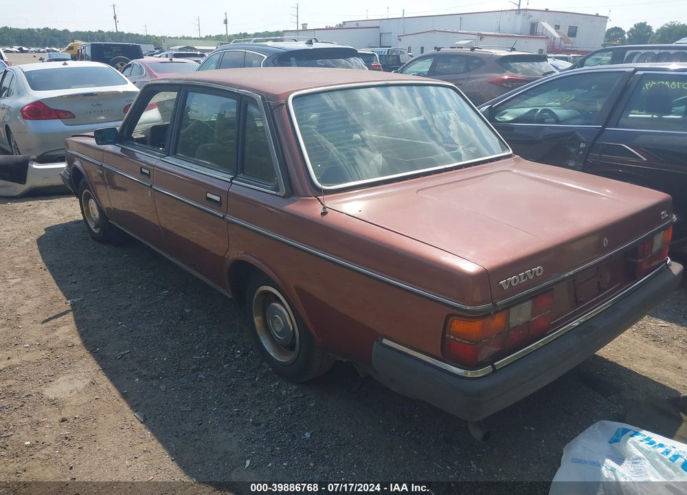 1984 VOLVO 244 DL/GL VIN: YV1AX8840E2999750