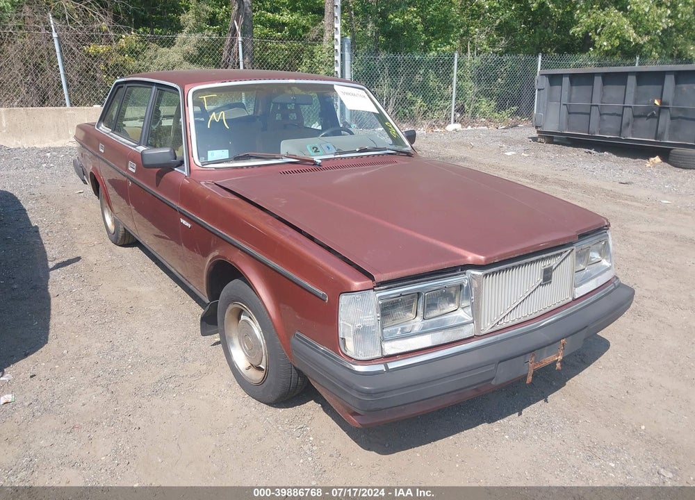 1984 VOLVO 244 DL/GL VIN: YV1AX8840E2999750