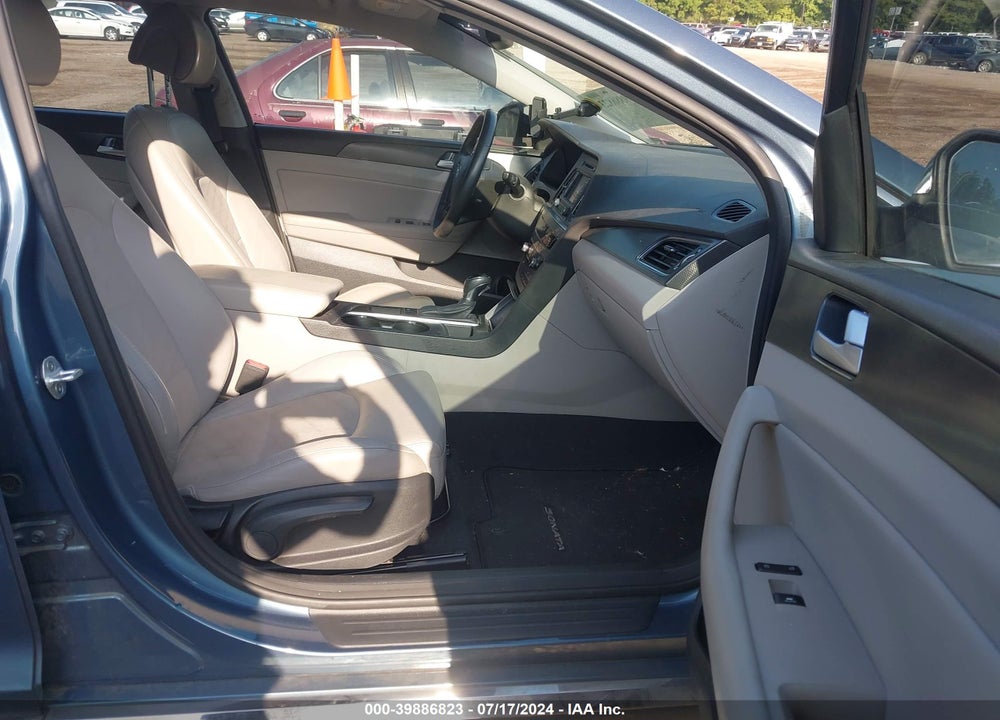 2015 HYUNDAI SONATA SPORT VIN: 5NPE34AF2FH131837