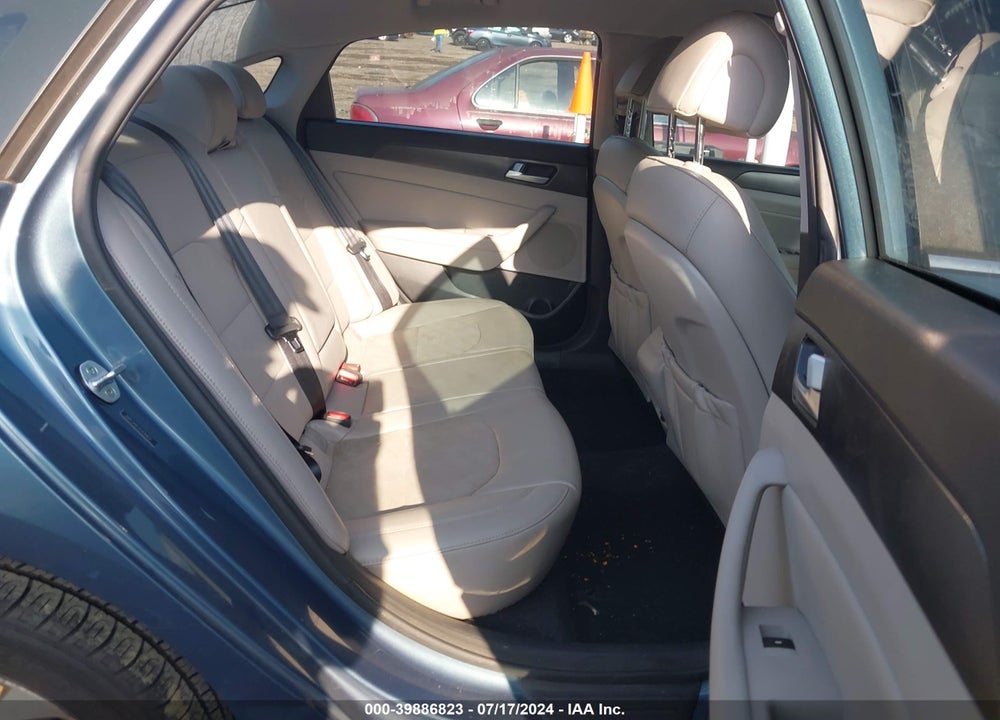 2015 HYUNDAI SONATA SPORT VIN: 5NPE34AF2FH131837