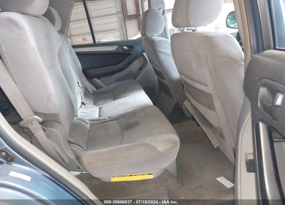 2004 TOYOTA 4RUNNER SR5 V8 VIN: JTEBT14R640033746