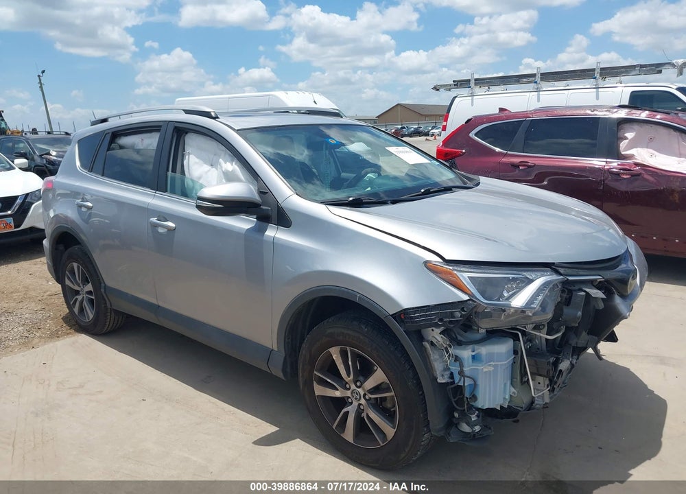 2018 TOYOTA RAV4 XLE VIN: 2T3WFREV6JW505085