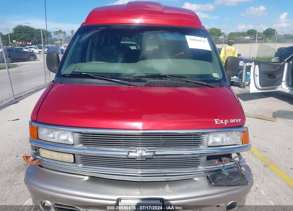 2001 CHEVROLET EXPRESS UPFITTER VIN: 1GBFG15R411160076