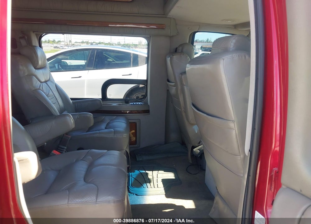 2001 CHEVROLET EXPRESS UPFITTER VIN: 1GBFG15R411160076