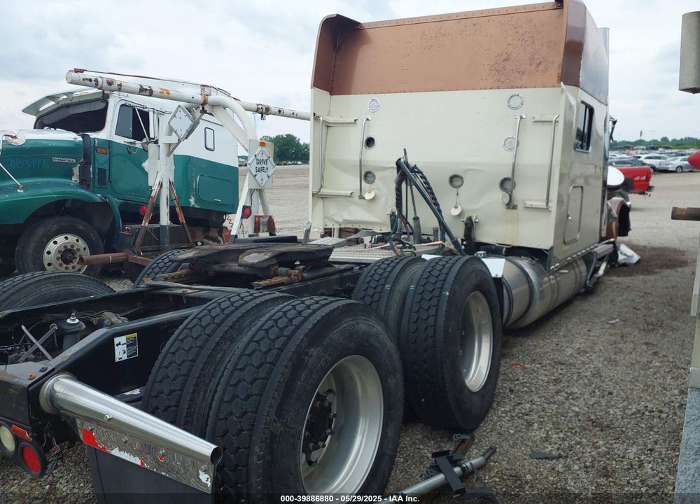 2015 PETERBILT 389 VIN: 1XPXD49X1FD260823
