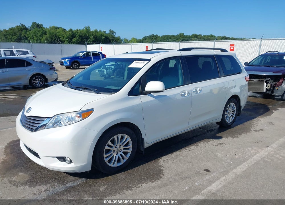 2016 TOYOTA SIENNA XLE PREMIUM 8 PASSENGER VIN: 5TDYK3DC0GS729142