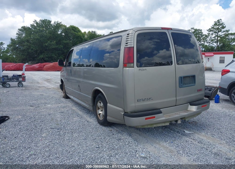 2002 GMC SAVANA SLT VIN: 1GKFG65R521151241
