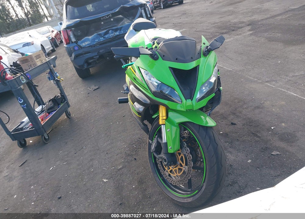 2015 KAWASAKI ZX636 E VIN: JKBZXJE15FA015869