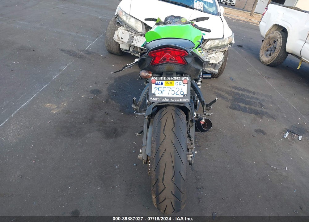 2015 KAWASAKI ZX636 E VIN: JKBZXJE15FA015869
