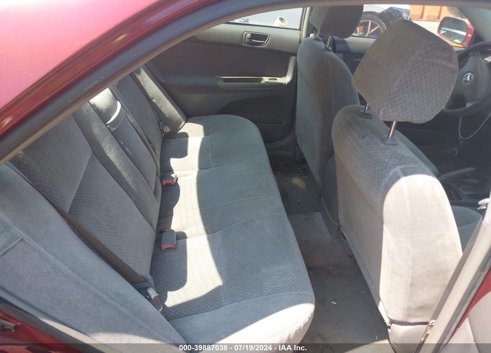 2002 TOYOTA CAMRY LE VIN: 4T1BE30K12U555639