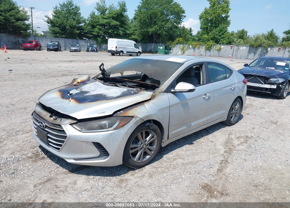 2017 HYUNDAI ELANTRA SE VIN: 5NPD84LF5HH106881