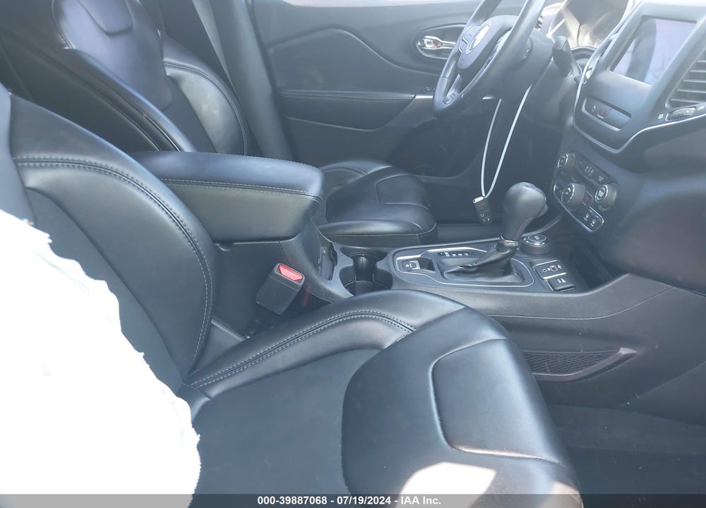 2019 JEEP CHEROKEE LATITUDE PLUS 4X4 VIN: 1C4PJMLB2KD379384