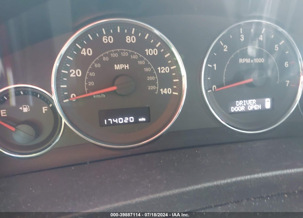 2010 JEEP GRAND CHEROKEE VIN: 1J4PR4GK4AC121188