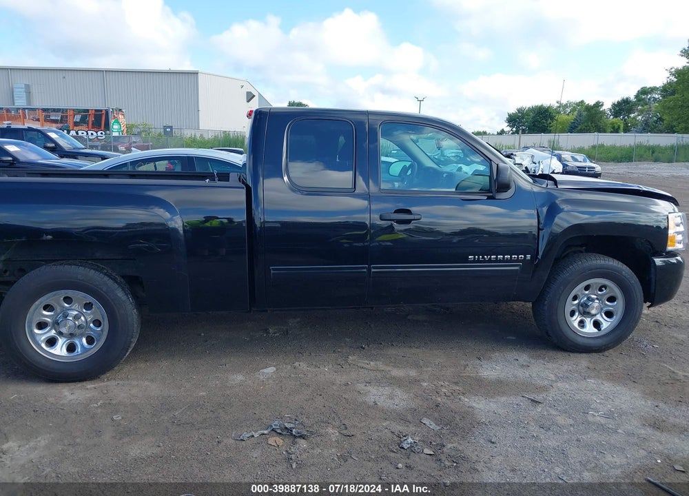 2009 CHEVROLET SILVERADO 1500 LS VIN: 1GCEK19C59Z203266