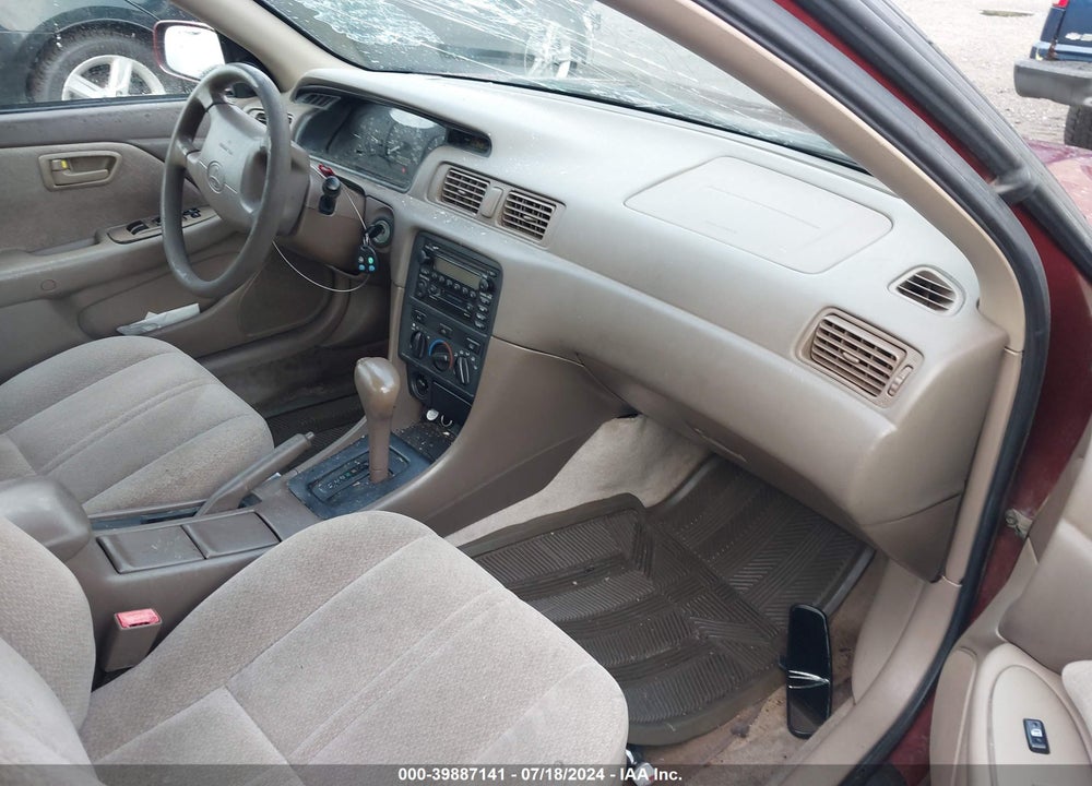 2001 TOYOTA CAMRY LE VIN: 4T1BG22KX1U764751
